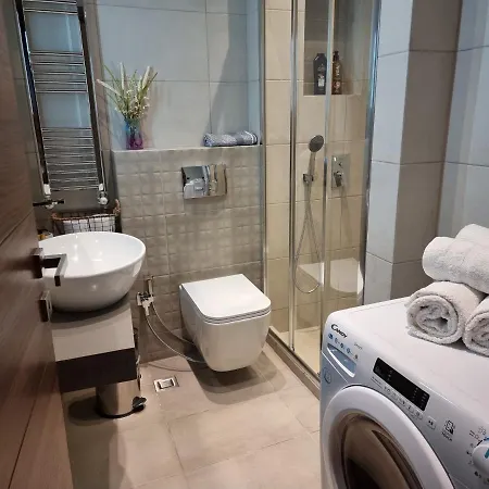 Апартаменти Iris Center Premium *