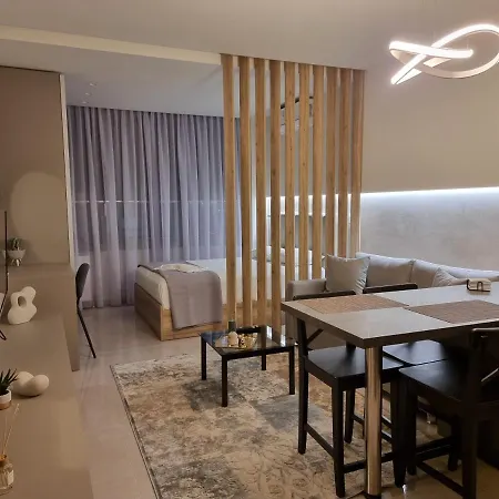 Апартаменти Iris Center Premium