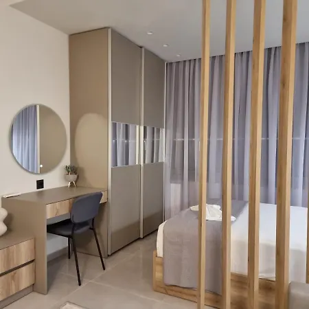 Апартаменти Iris Center Premium